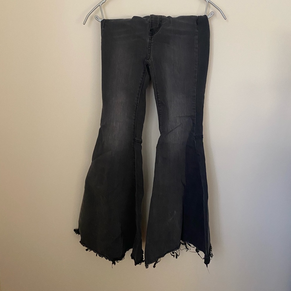 Free People Flared Jeans!